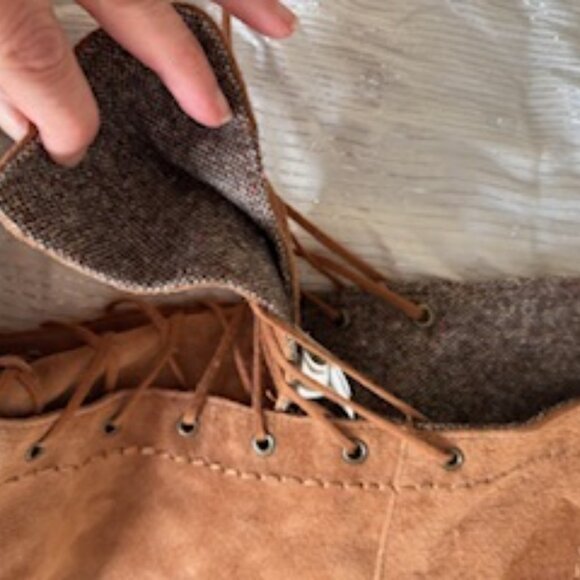 UGG Tall Lace up Moccasin Chestnut Brown Size 7 Suede/Leather/Sheepskin - Picture 5 of 10